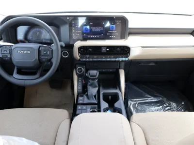 2024 Toyota Prado Other 4 Cylinders Engine White Beige SUV GCC Specs