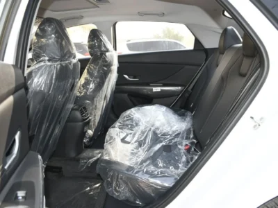 2025 Hyundai Elantra 1.5 Liters 4 Cylinders Petrol Engine White Black Sedan