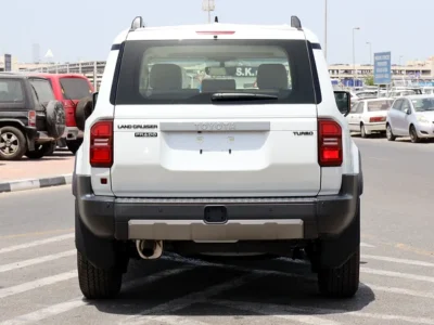 2024 Toyota Prado Other 4 Cylinders Engine White Beige SUV GCC Specs