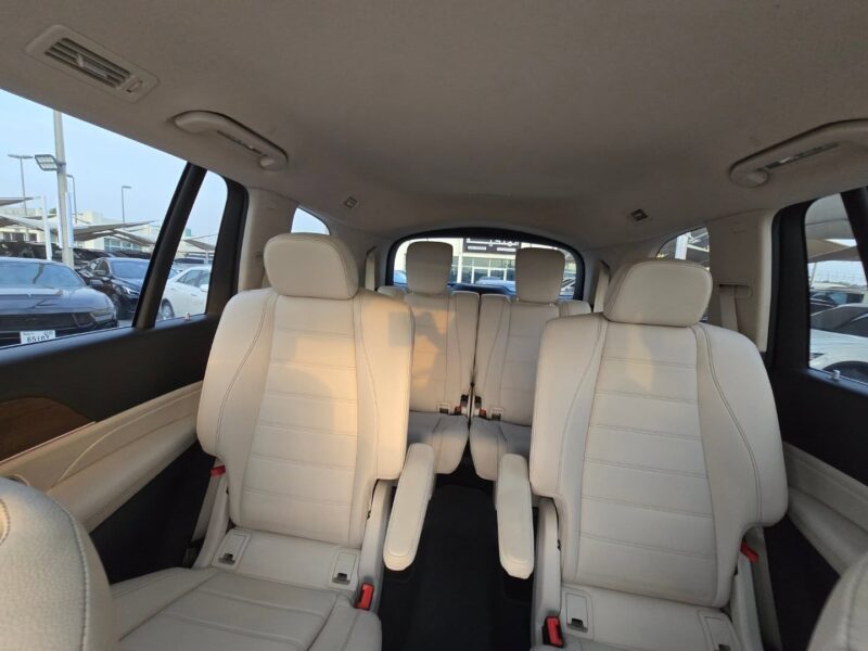 2020 Mercedes-Maybach GLS 4.0 Liters V8 Biturbo Engine Black Beige SUV