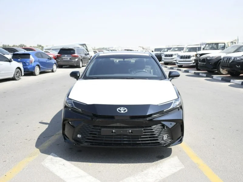2025 Toyota Camry LE 2.5 Liters 4 Cylinders Engine Black Grey Sedan FWD GCC Specs