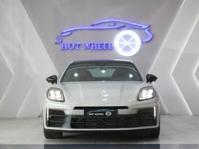 2025 Porsche PANAMERA 4 2.9-liter twin-turbocharged V6 Engine Grey Red Sedan