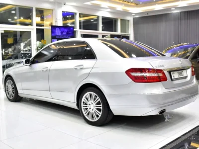 2010 Mercedes-Benz E-Class E 300 6 Cylinders Engine Silver Black Sedan