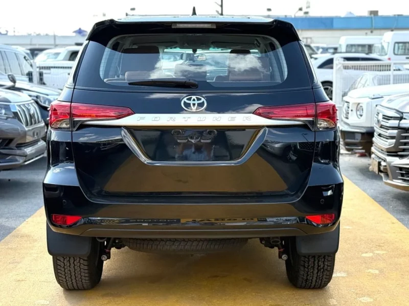 2026 Toyota Fortuner 2.7L V4 Cylinder PETROL Engine Black Tan SUV GCC Specs