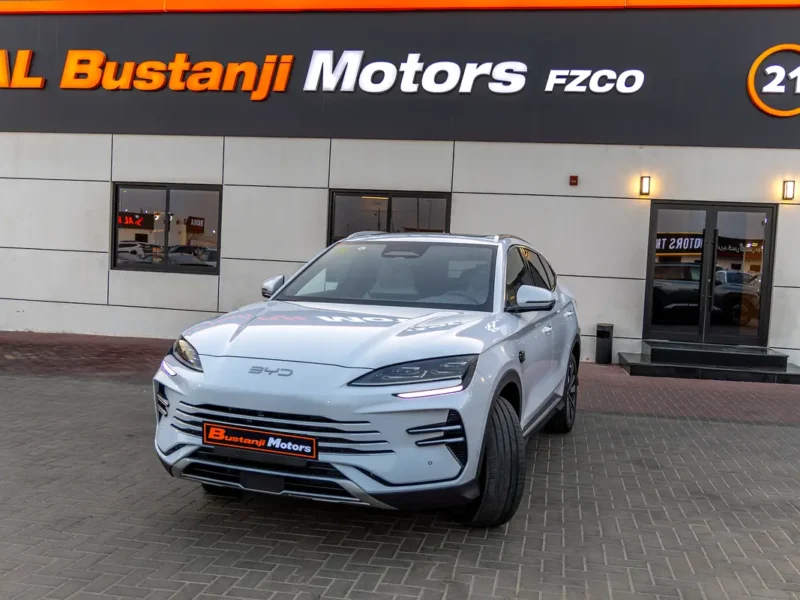 2025 BYD Song Plus DM-i Hybrid 4 Cylinders Engine White Beige SUV