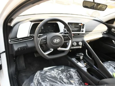 2025 Hyundai Elantra 1.5 Liters 4 Cylinders Petrol Engine White Black Sedan