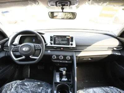 2025 Hyundai Elantra 1.5 Liters 4 Cylinders Petrol Engine White Black Sedan