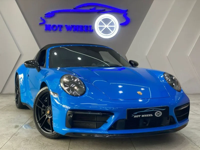 2024 Porsche 911 Targa 4GTS 3.0L 6 Cylinders Engine Blue Black Convertible