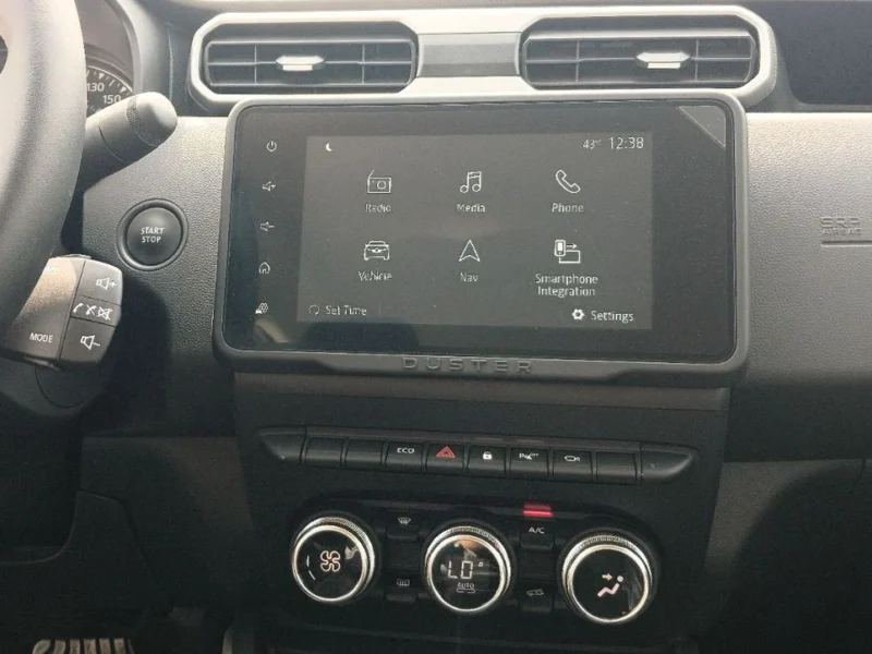 2025 Renault Duster Renault Duster 1.6L Petrol GCC Full option White Grey SUV