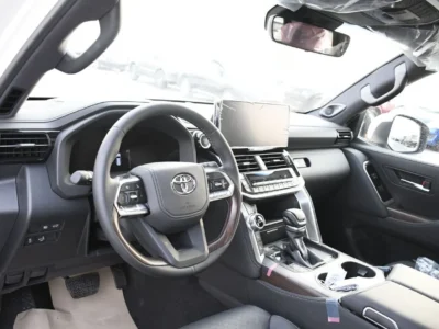 2025 Toyota Land Cruiser 4.0L 6 Cylinders Engine High AT Petrol White Black SUV