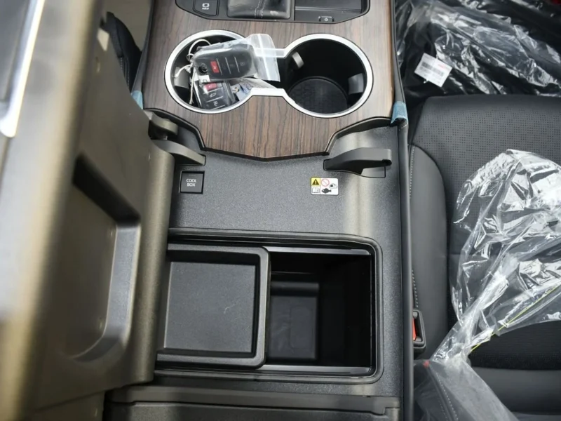 2025 Toyota Land Cruiser 4.0L 6 Cylinders Engine High AT Petrol White Black SUV