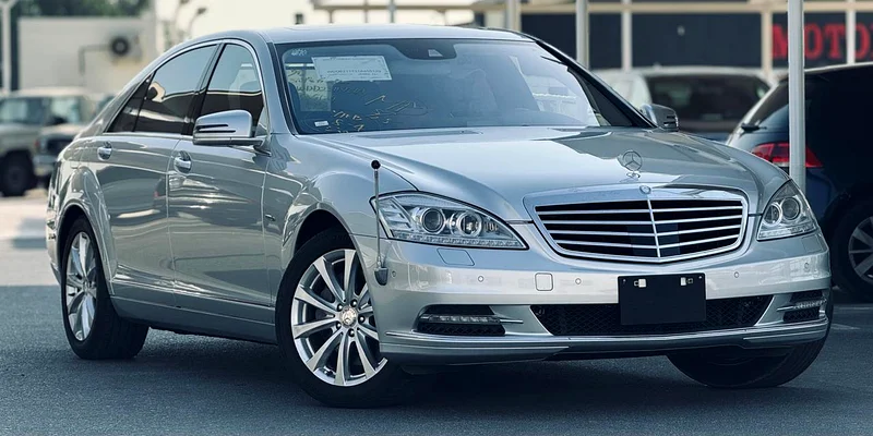 2012 Mercedes-Benz S-Class S 550 8 Cylinders Engine Silver Black Sedan RWD