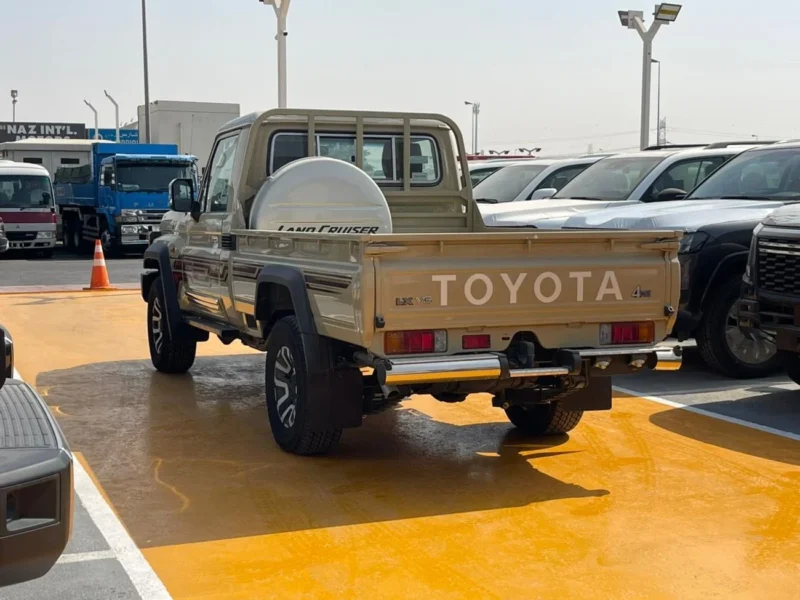 2024 Toyota LAND CRUISER SC AT 4.0L V6 Petrol Engine Pick Up Beige Tan GCC Specs