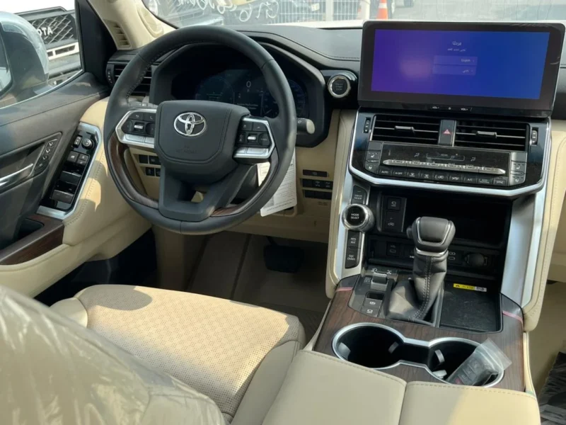 Toyota Land Cruiser VXR 3.5L 6 Cylinders Engine 2025 GCC White Beige SUV