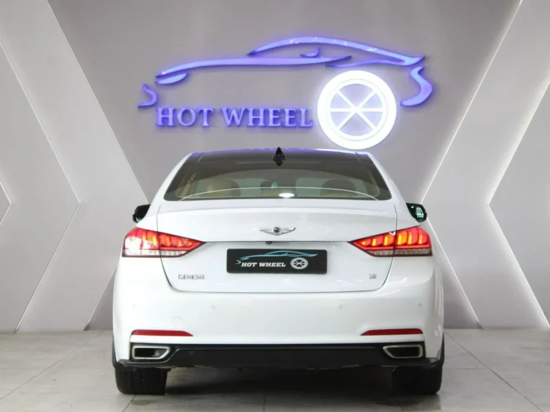 2016 Hyundai Genesis Platinum 3.8L V6 Cylinder Engine White Tan Sedan GCC Specs