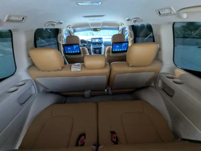 2014 Toyota Land Cruiser GXR MID 4 Cylinder Engine Black Brown SUV GCC Specs
