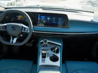 2025 MG MG 7 4 Cylinders Petrol Engine Green Sedan GCC Specs