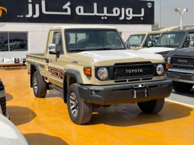 2024 Toyota LAND CRUISER SC AT 4.0L V6 Petrol Engine Pick Up Beige Tan GCC Specs