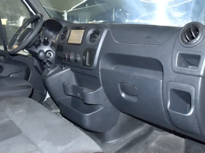 2020 Renault Master Other 4 Cylinder Engine White Black Van GCC Specs