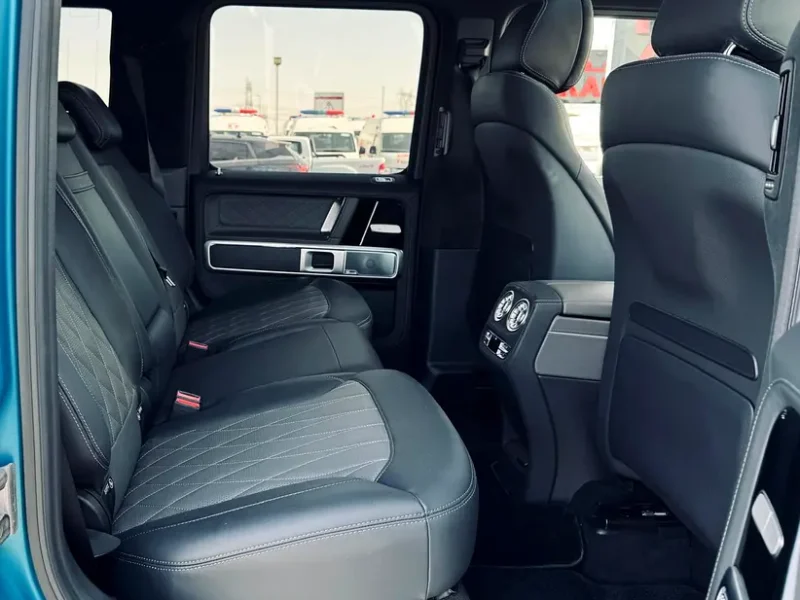 2025 Mercedes-Benz G-Class G 63 AMG 8 Cylinders Engine Blue Black Wagon