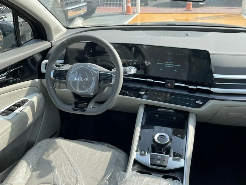 2025 Kia Sportage L TX 1.5 L 4 Cylinders Engine Black White Luxury SUV