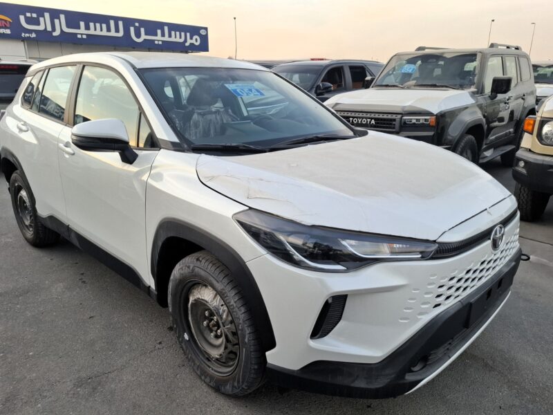 2025 Toyota Corolla Cross 1.8L 4 Cylinder Engine White Petrol GCC Specs