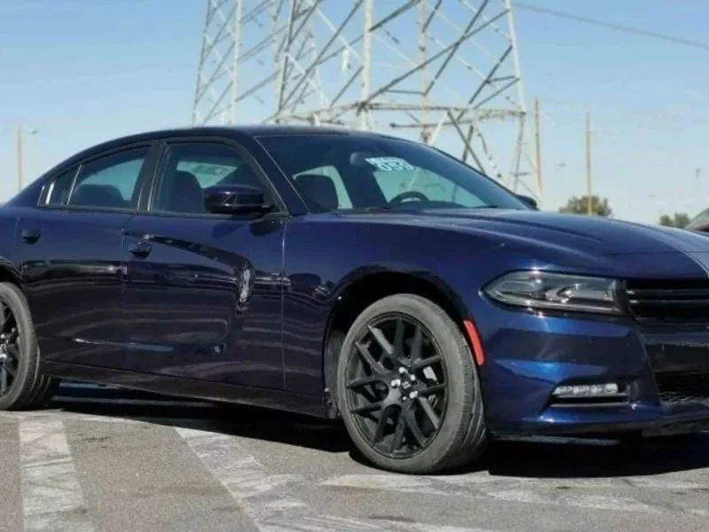 2017 Dodge Charger SXT 5.7 Liter V8 PETROL Engine Blue Red Sedan