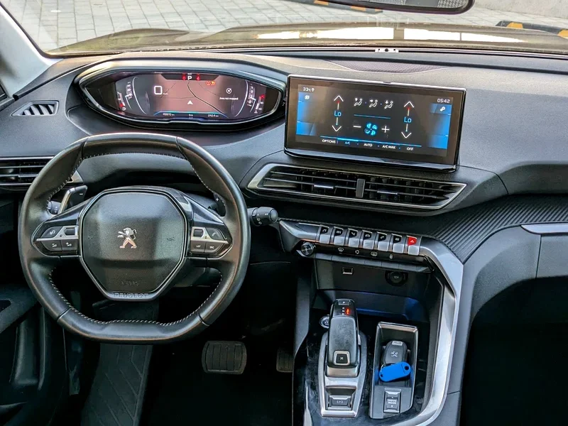 2022 Peugeot 3008 Active 4 Cylinder Petrol Engine Grey SUV EXCELLENT CONDITION