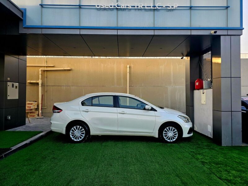 2022 Suzuki Ciaz CIAZ GL 1.5 Liters 4 Cylinder Engine GCC Specs White Beige Sedan