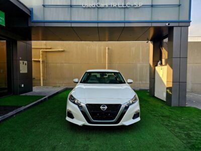 2021 Nissan Altima S 2.5L V4 Cylinder Engine GCC Specs White Beige Sedan
