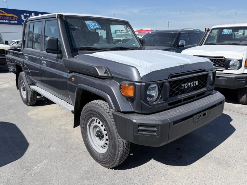 2025 Toyota LC Pickup 4.0L V6 Petrol Engine AT DC Grey Pick Up Truck GCC