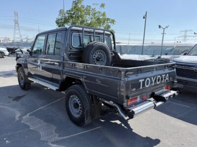 2025 Toyota LC Pickup 4.0L V6 Petrol Engine AT DC Grey Pick Up Truck GCC