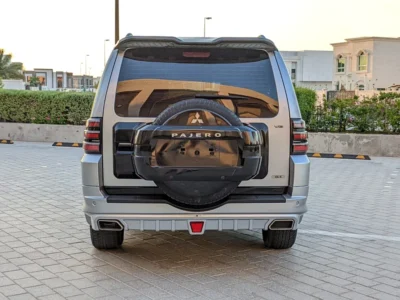 2013 Mitsubishi Pajero GLS MID 6 Cylinders Engine Silver Beige SUV GCC