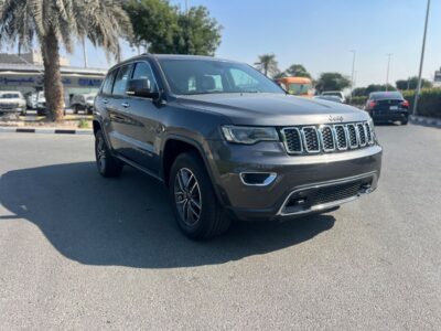 2020 Jeep Grand Cherokee Limited 3.6L Limited V6 Cylinder Engine Grey Black SUV
