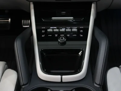 2025 Porsche Cayenne GTS 4.0L Twin-Turbo V8 Grey White SUV