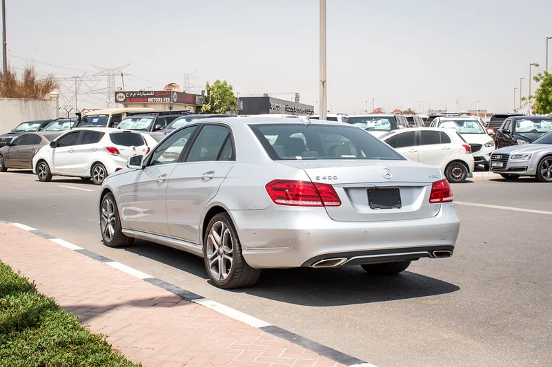 2013 Mercedes-Benz E-Class E400 6 Cylinders Engine Silver Black Immaculate Condition