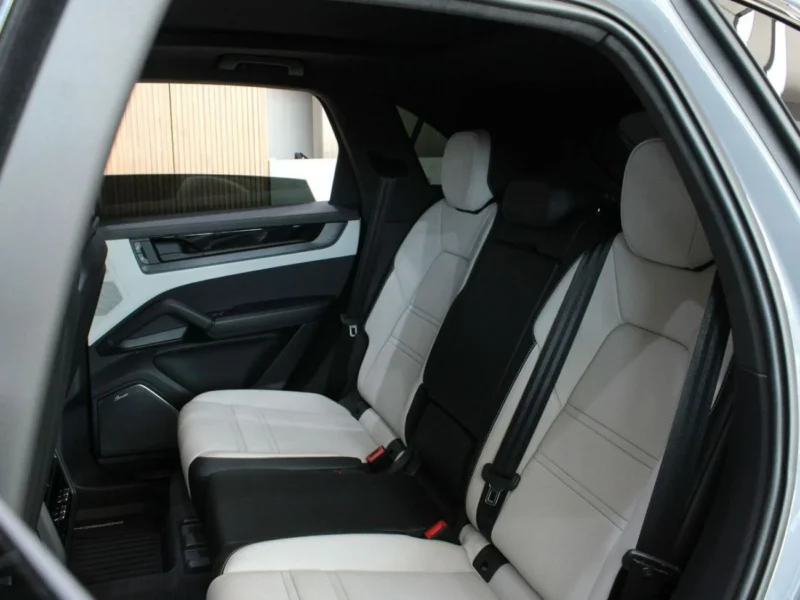 2025 Porsche Cayenne GTS 4.0L Twin-Turbo V8 Grey White SUV