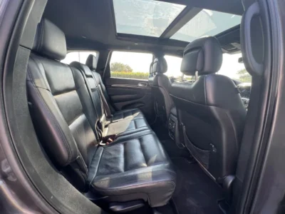 2020 Jeep Grand Cherokee Limited 3.6L Limited V6 Cylinder Engine Grey Black SUV