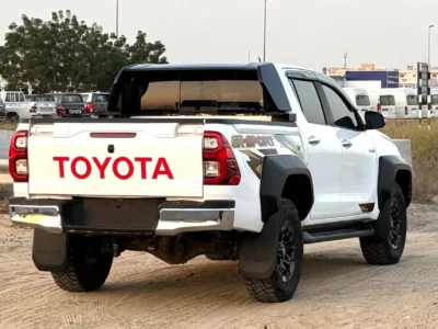 2022 Toyota Hilux GLX 2.7L 4 Cylinders Engine Double Cab Utility A/T White Red