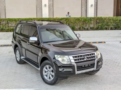 2016 MITSUBISHI PAJERO GLS MID OPTION 6 Cylinder Engine GCC Black Beige SUV