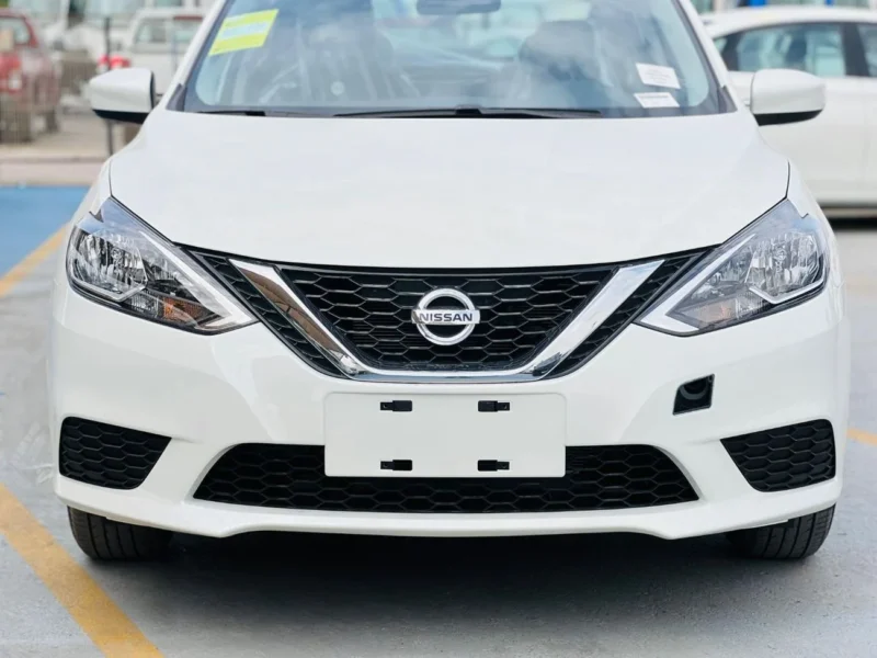 2025 NISSAN SYLPHY FWD 1.6L 4 Cylinders Engine White Black Sedan