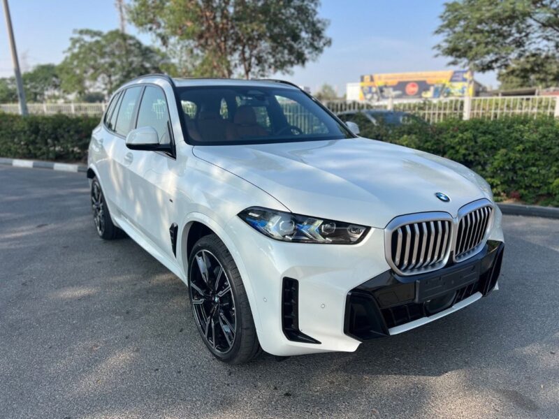 2025 BMW X5 40i M Sport 3.0L 6 Cylinders Engine White Tan SUV GCC Specs