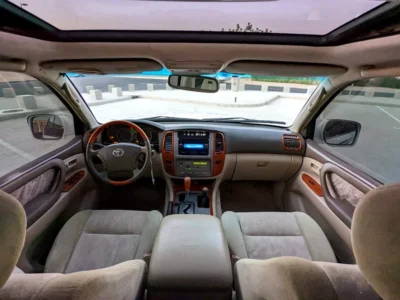 2004 Toyota Land Cruiser VXR V8 FULL OPTION White Beige SUV GCC Specs