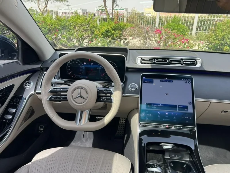 2023 Mercedes-Benz S 580 8 Cylinders Engine Black Beige Sedan AWD
