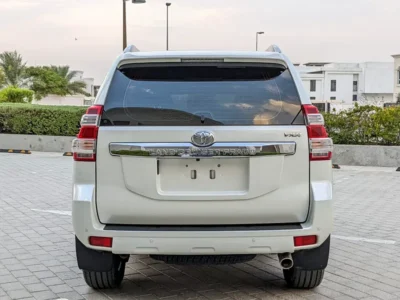 2017 TOYOTA PRADO VXR V4 2.7L GCC Specs FULL OPTION White Brown SUV