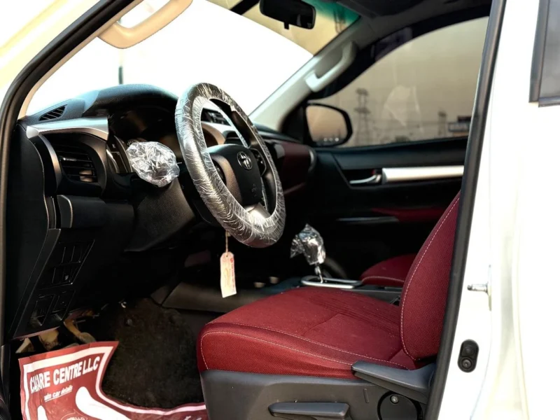2022 Toyota Hilux GLX 2.7L 4 Cylinders Engine Double Cab Utility A/T White Red