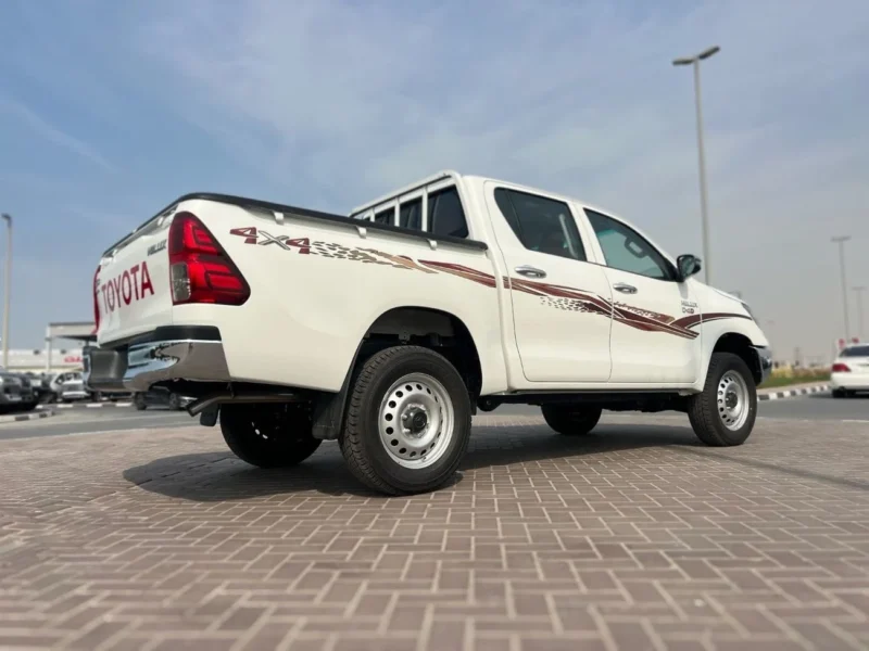 2026 Toyota Hilux 2.4 L 4 Cylinders Engine White Red Pick Up Truck