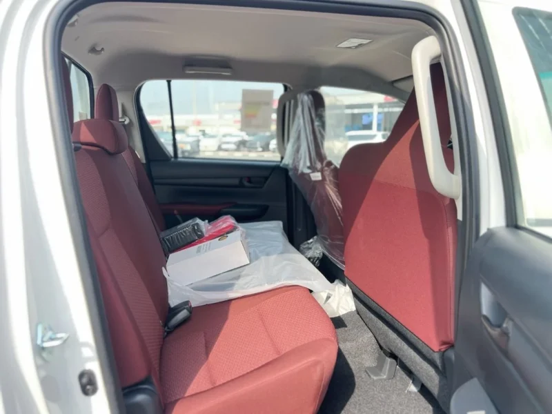 2026 Toyota Hilux 2.4 L 4 Cylinders Engine White Red Pick Up Truck