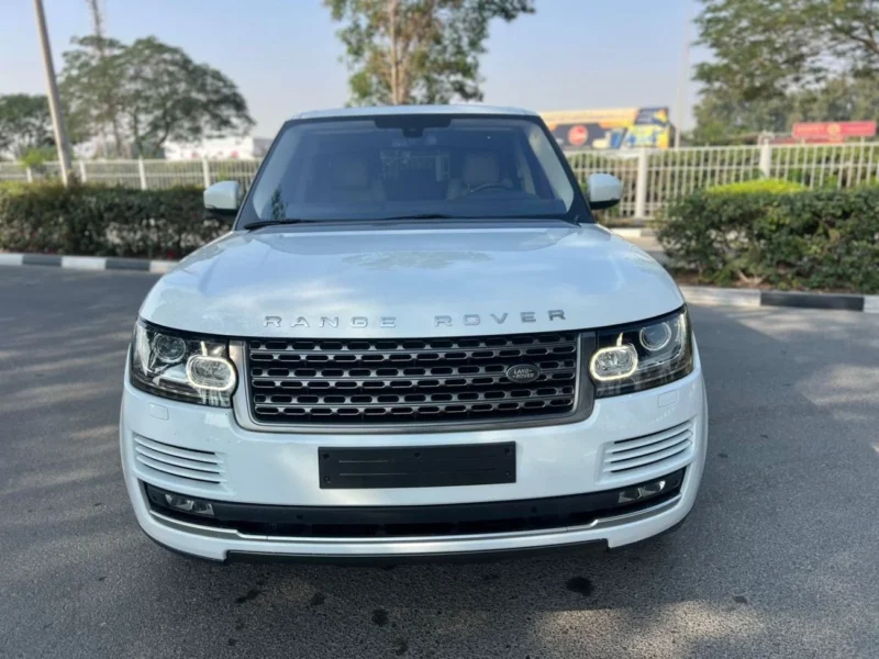 2016 Land Rover Range Rover Vogue HSE V8 White Beige SUV GCC Specs