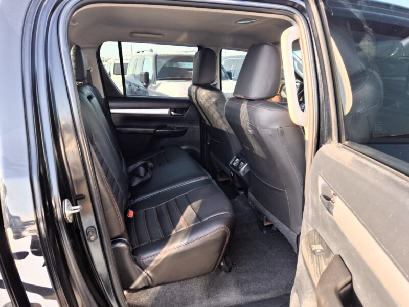 2017 Toyota Hilux Revo GR 2.7L 4-CYLINDER AT Black Pick Up Truck Petrol